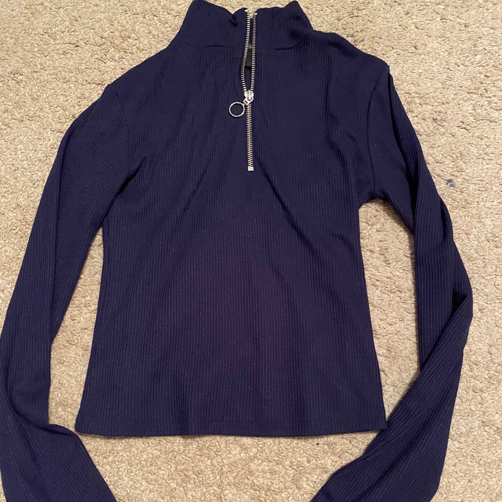 Dropped navy cute shirt